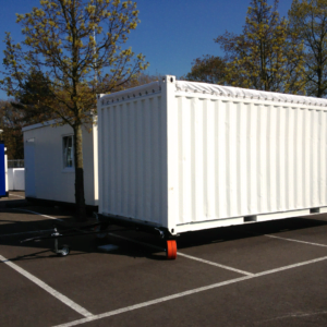 Zwenkelwiel onder container